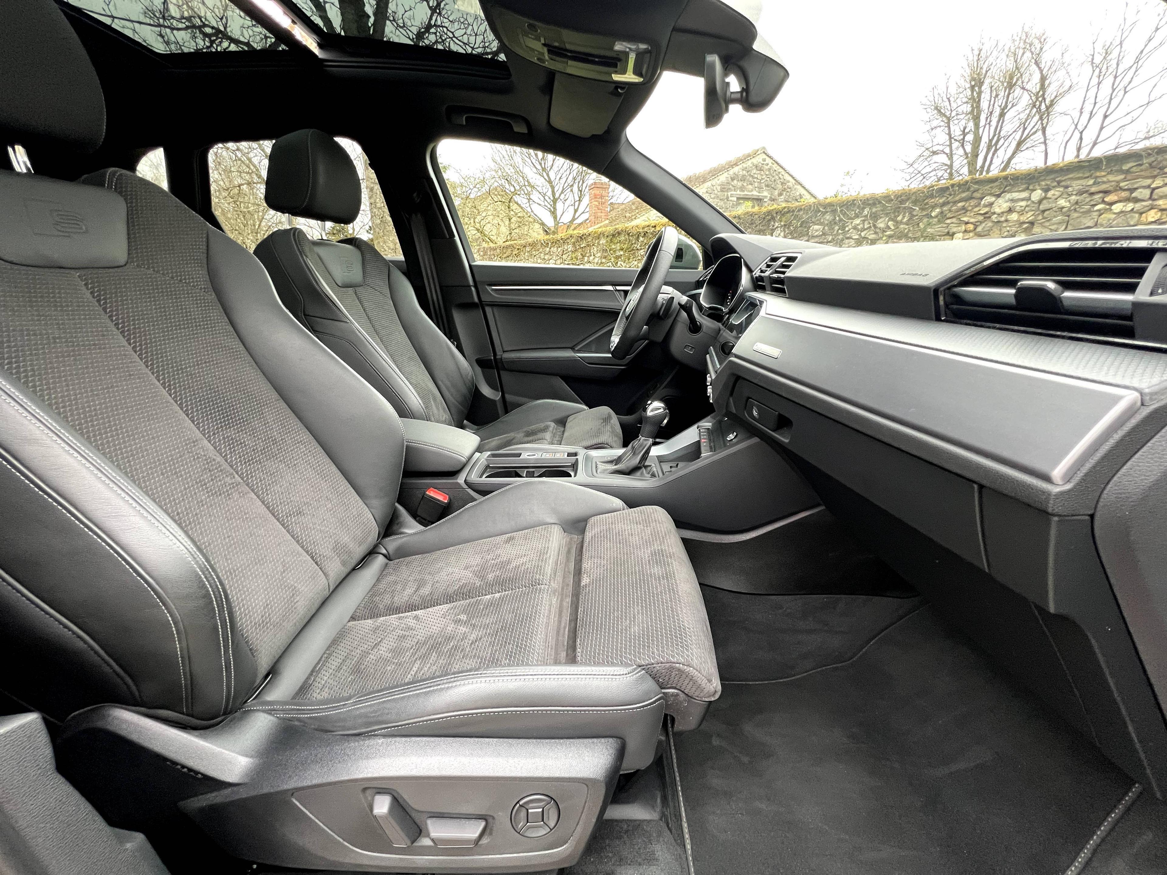 AUDI AUDI Q3