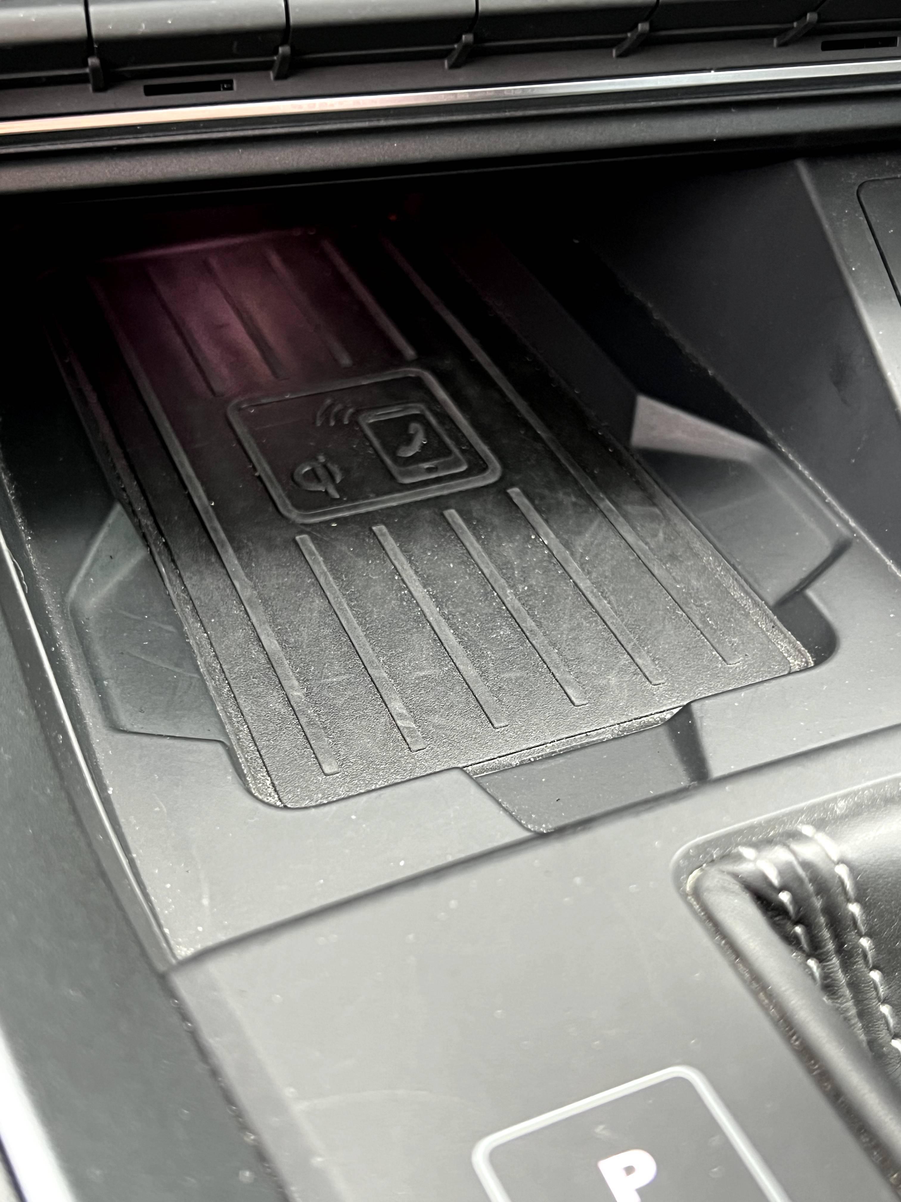 AUDI AUDI Q3