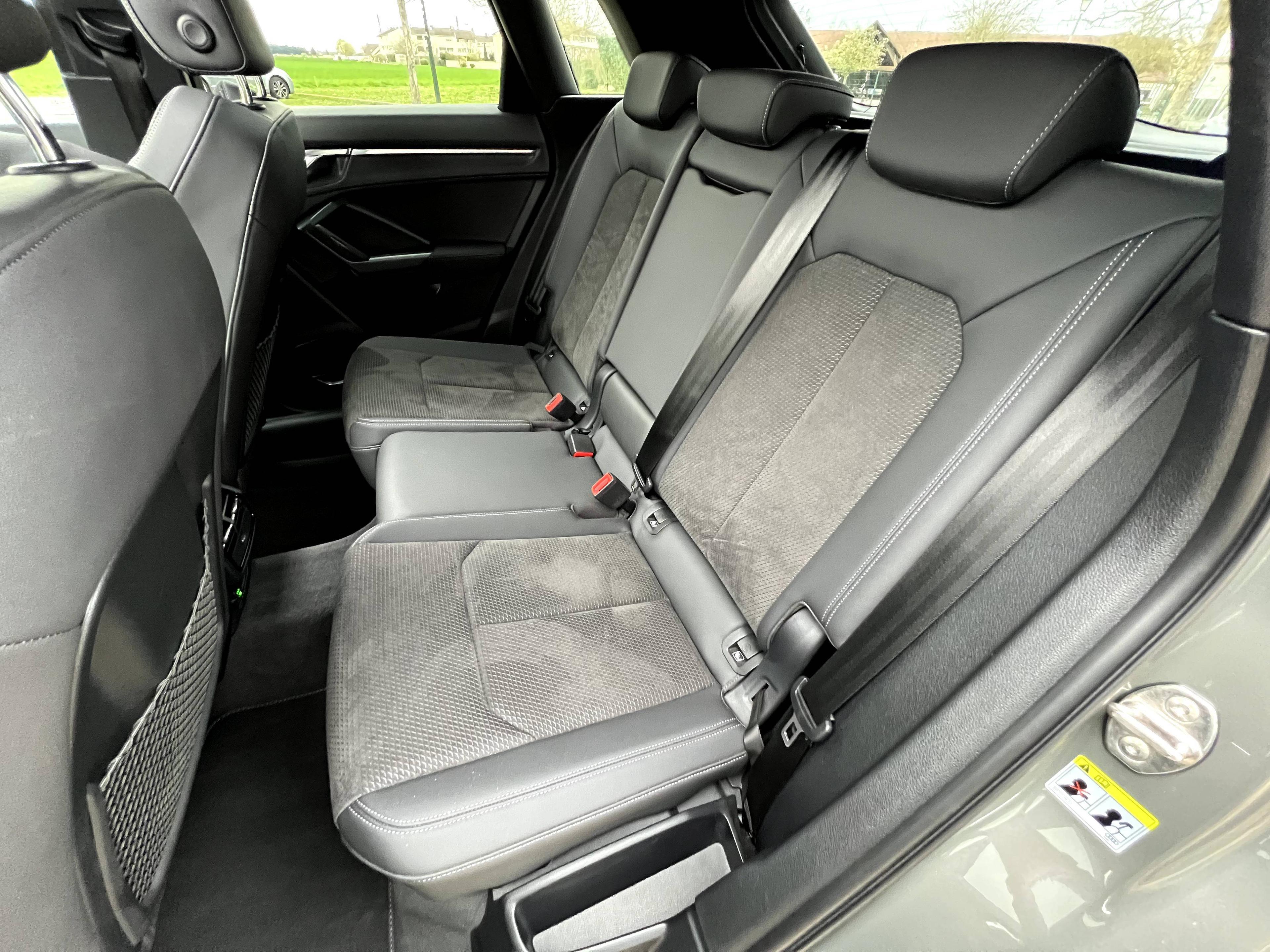 AUDI AUDI Q3