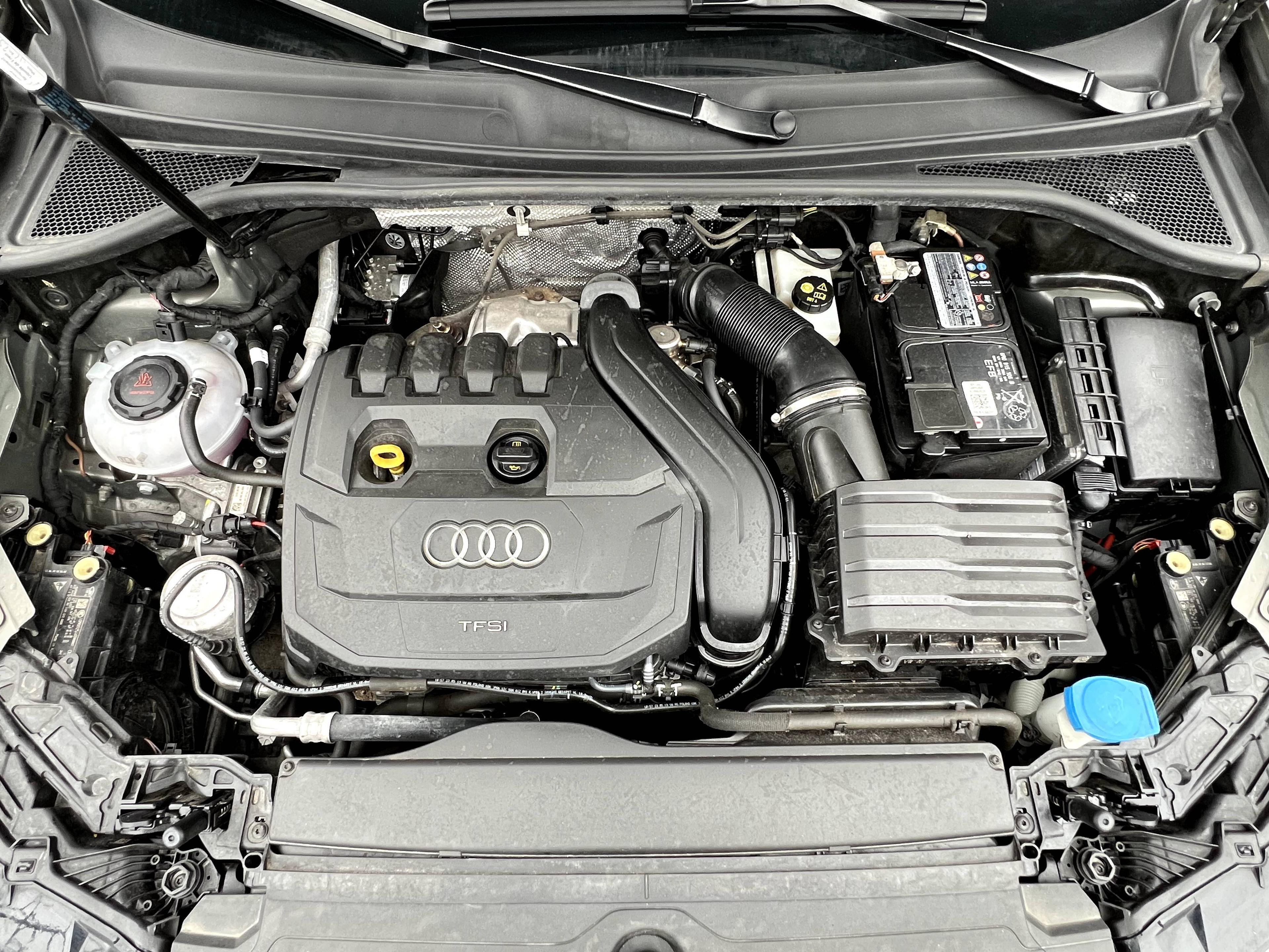 AUDI AUDI Q3