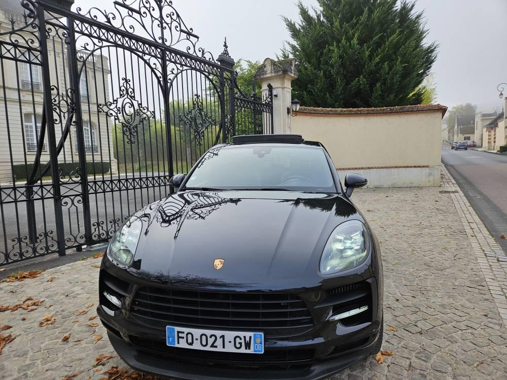 PORSCHE PORSCHE MACAN