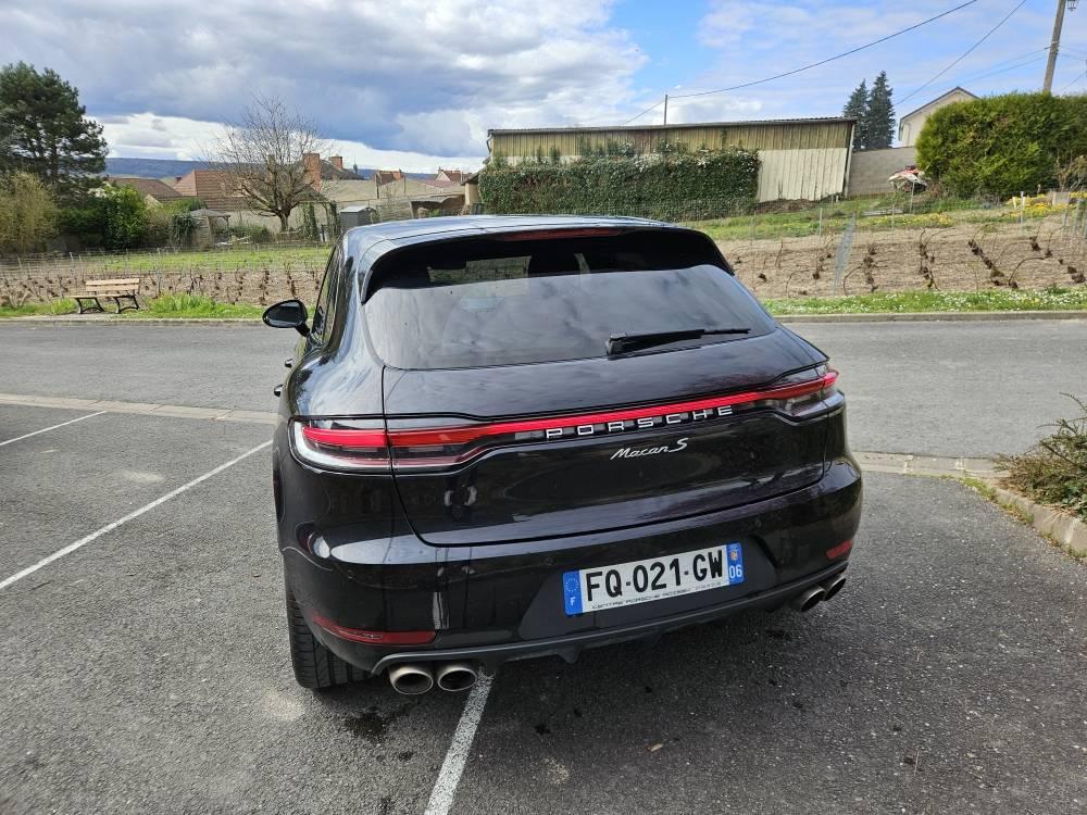 PORSCHE PORSCHE MACAN