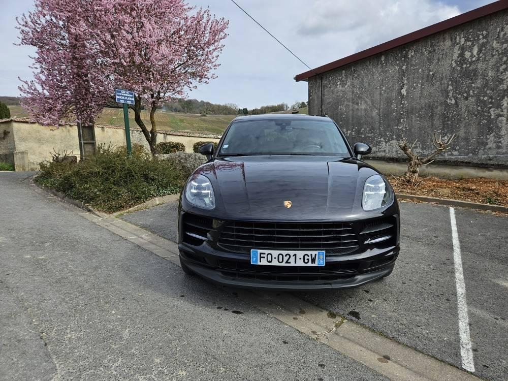 PORSCHE PORSCHE MACAN
