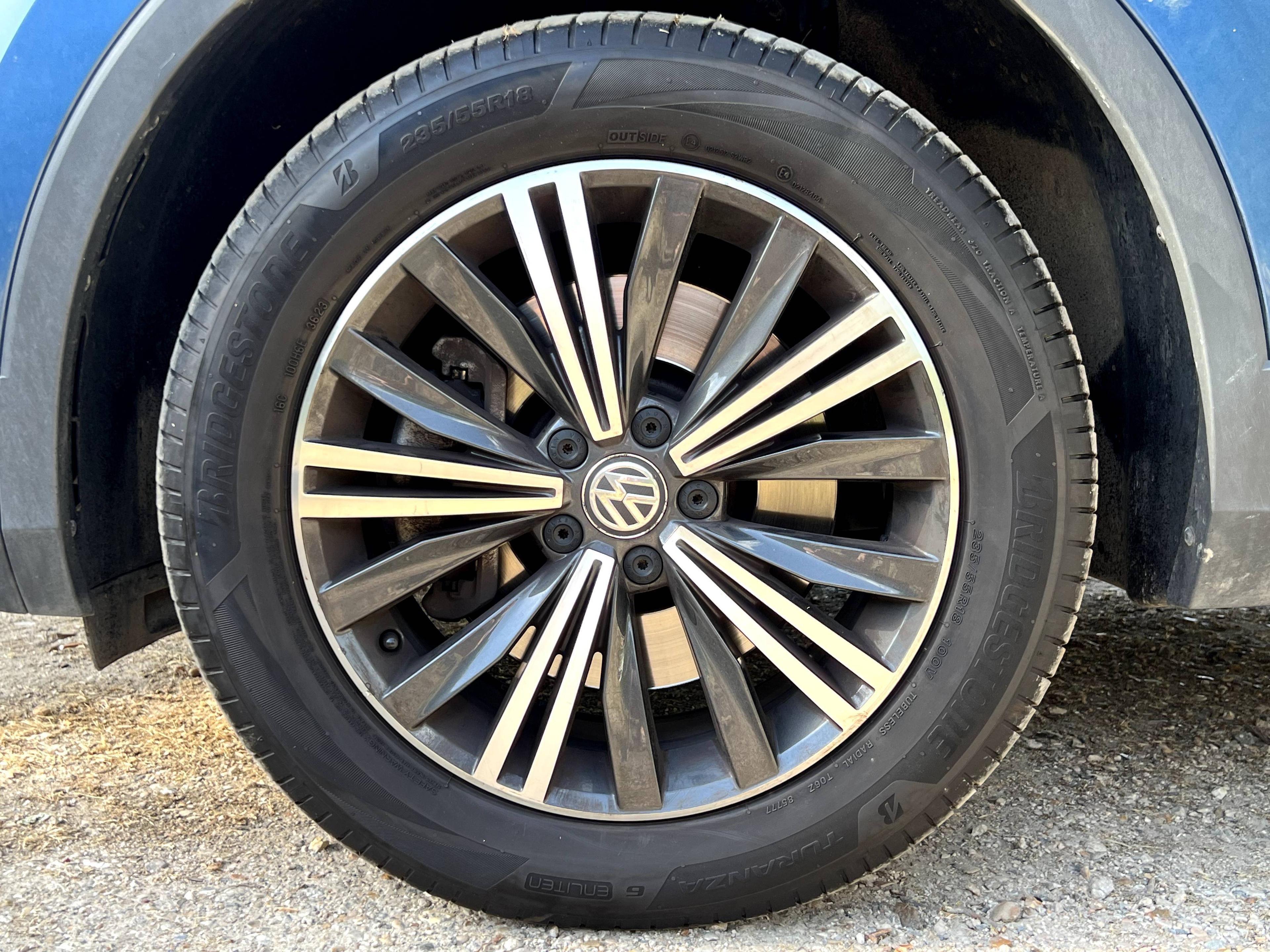 VOLKSWAGEN VOLKSWAGEN TIGUAN