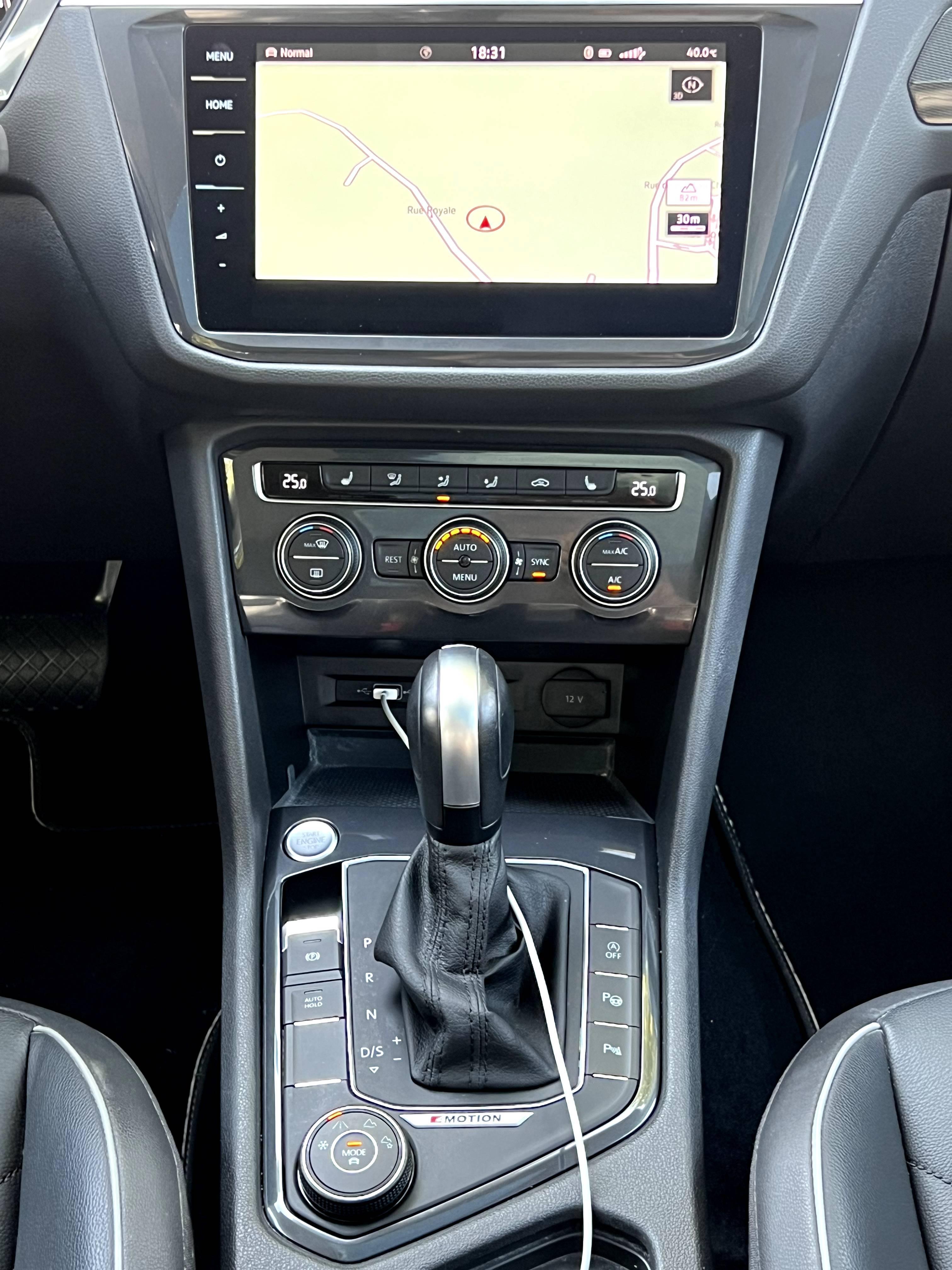 VOLKSWAGEN VOLKSWAGEN TIGUAN